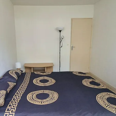 8 Pers, 80m2, Parking Privee, & A Pied, Face Parc Aquatique La Grande-Motte